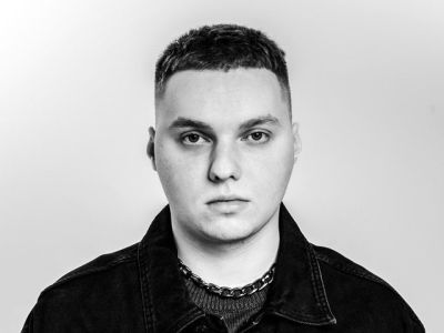 By Индия